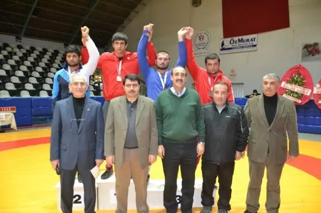 Gençler Güreş Grup Müsabakaları