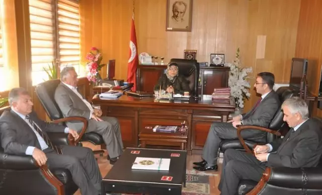 Başkan Sadak, Defterdarlığı Ziyaret Etti Başkan Sadak, Defterdarlığı Ziyaret Etti