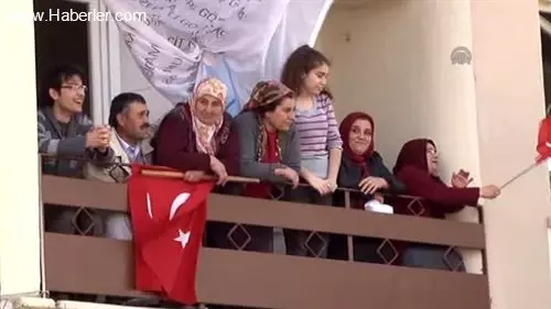 Ömer Çelik: Biz Cenab-ı Allah'ın önünde eğiliriz sadece Ömer Çelik: Biz Cenab-ı Allah'ın önünde eğiliriz sadece