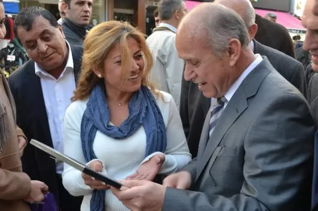 AK Parti Buca Adayı Şeboy;