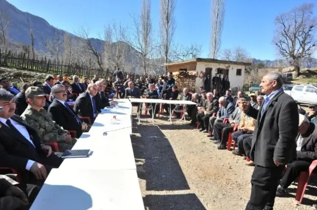 Osmaniye Valisi Oduncu Yeşildere Köyünü Ziyaret Etti Osmaniye Valisi Oduncu Yeşildere Köyünü Ziyaret Etti