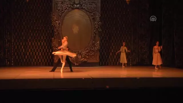 '5. Murad' balesi sahnelendi - '5. Murad' balesi sahnelendi -