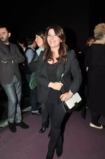 Ozan Açıktan'ın 'Silsile'si Seyirciyle Buluştu Ozan Açıktan'ın 'Silsile'si Seyirciyle Buluştu