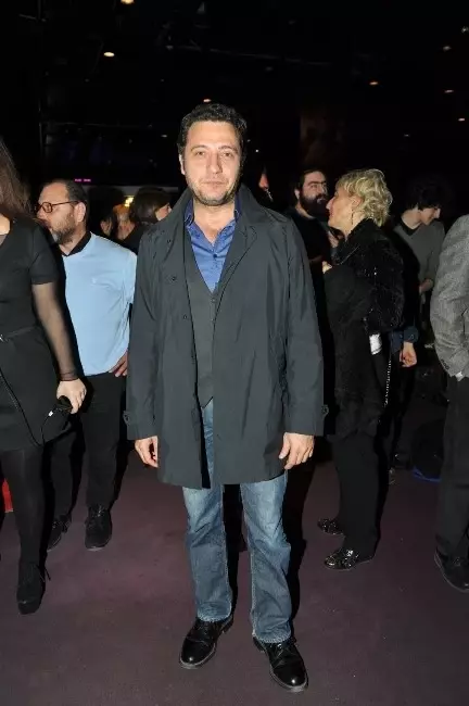 Ozan Açıktan'ın 'Silsile'si Seyirciyle Buluştu Ozan Açıktan'ın 'Silsile'si Seyirciyle Buluştu