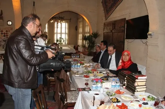 Nevşehir'in Tek Kadın Belediye Başkan Adayı, Kadınlar Günü'nde Projelerini Anlattı Nevşehir'in Tek Kadın Belediye Başkan Adayı, Kadınlar Günü'nde Projelerini Anlattı