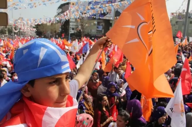 Başbakan Erdoğan Şanlıurfa'da, 'Terör' ve 'Demokratikleşme' Vurgusu Yaptı Başbakan Erdoğan Şanlıurfa'da, 'Terör' ve 'Demokratikleşme' Vurgusu Yaptı