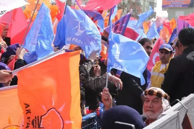 Başbakan Erdoğan Şanlıurfa'da, 'Terör' ve 'Demokratikleşme' Vurgusu Yaptı Başbakan Erdoğan Şanlıurfa'da, 'Terör' ve 'Demokratikleşme' Vurgusu Yaptı