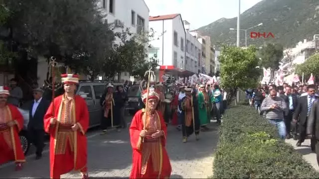 MHP'li Vural Berkin'e 'Evladımız' Diye Seslendi' Haberine Ek MHP'li Vural Berkin'e 'Evladımız' Diye Seslendi' Haberine Ek
