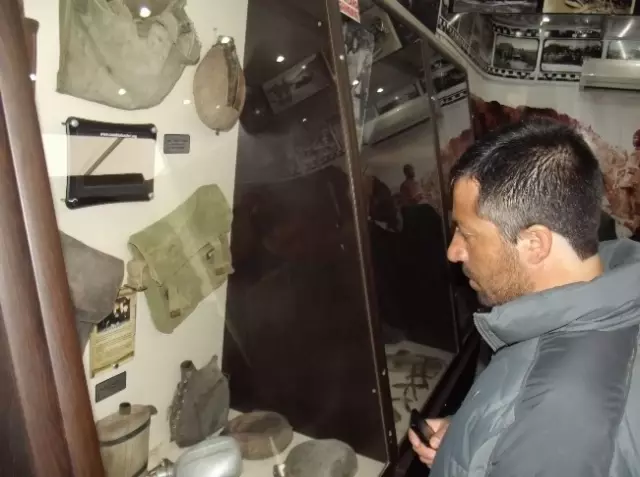 Çanakkale Gezici Müze İlgi Görüyor Çanakkale Gezici Müze İlgi Görüyor
