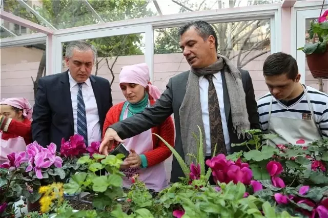 Down Sendromlu 'Şeker Çocuklar', Tarçınlı Kurabiye Yaptı