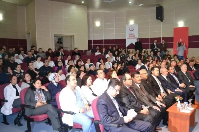 Uşak Devlet Hastanesi'nde Tıp Bayramı Kutlaması