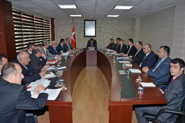 Gümüşhane'de Köydes Tahsisat Komisyonu Toplantısı Yapıldı Gümüşhane'de Köydes Tahsisat Komisyonu Toplantısı Yapıldı