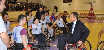 Engelli Basketbolcular Dostluk Maçında Adeta Şov Yaptı