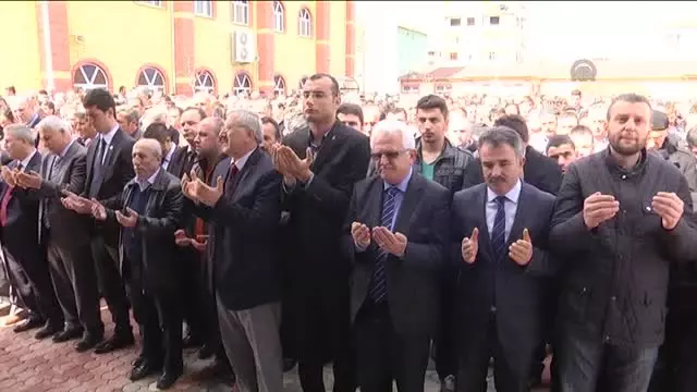 Gençlik ve Spor Bakanı Kılıç, Samsun'da Gençlik ve Spor Bakanı Kılıç, Samsun'da