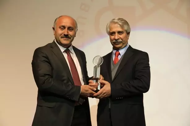 Bekder Onur Ödülleri Sahiplerini Buldu Bekder Onur Ödülleri Sahiplerini Buldu