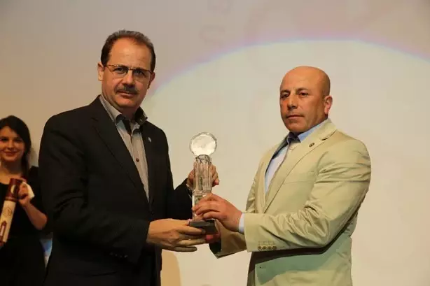 Bekder Onur Ödülleri Sahiplerini Buldu Bekder Onur Ödülleri Sahiplerini Buldu