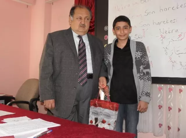 Kur'an Bülbülleri Buca'da Yarıştı Kur'an Bülbülleri Buca'da Yarıştı