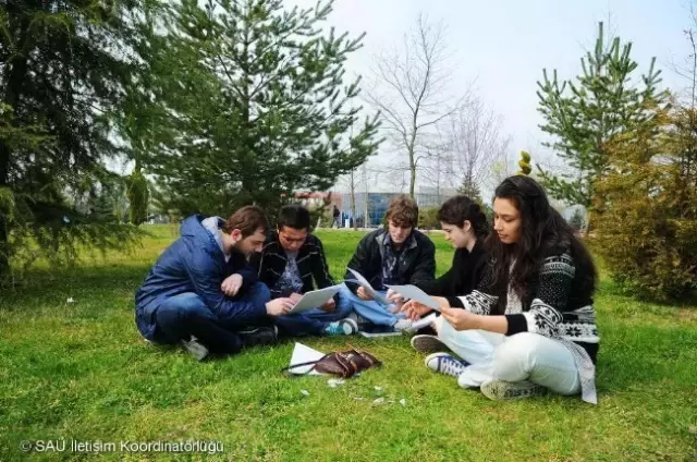 Sakarya Üniversitesi Sinema Akademisi Derslerine Başlıyor Sakarya Üniversitesi Sinema Akademisi Derslerine Başlıyor