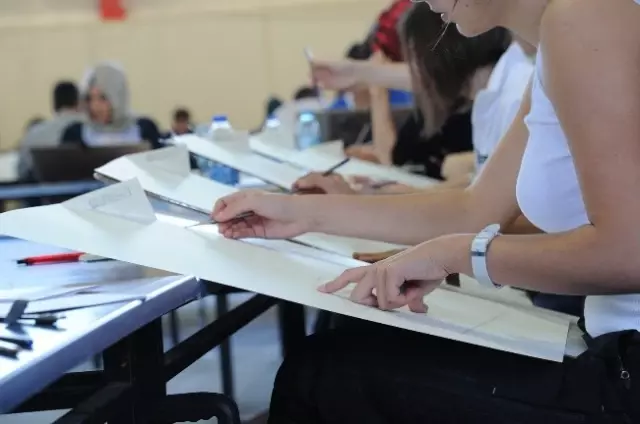 Sakarya Üniversitesi Sinema Akademisi Derslerine Başlıyor Sakarya Üniversitesi Sinema Akademisi Derslerine Başlıyor