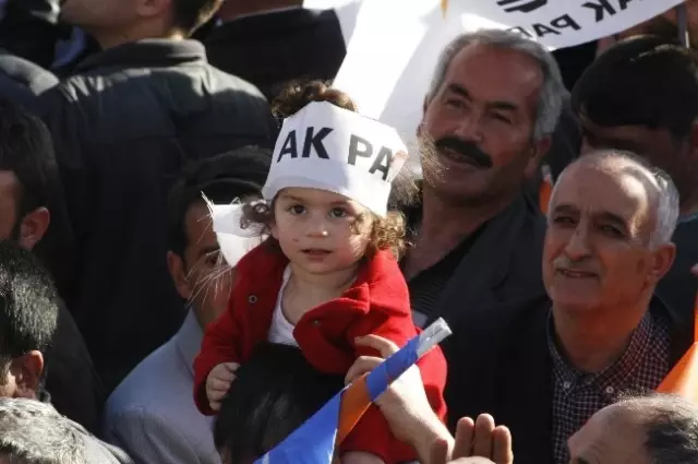 Başbakan Erdoğan Diyarbakır'da Halka Seslendi Başbakan Erdoğan Diyarbakır'da Halka Seslendi