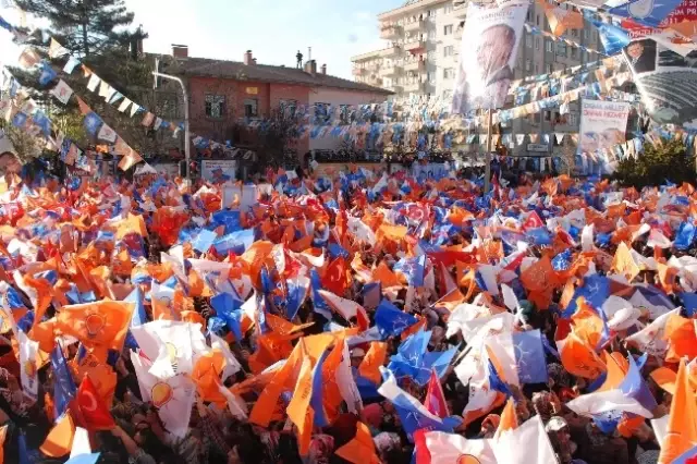 Başbakan Erdoğan Diyarbakır'da Halka Seslendi Başbakan Erdoğan Diyarbakır'da Halka Seslendi