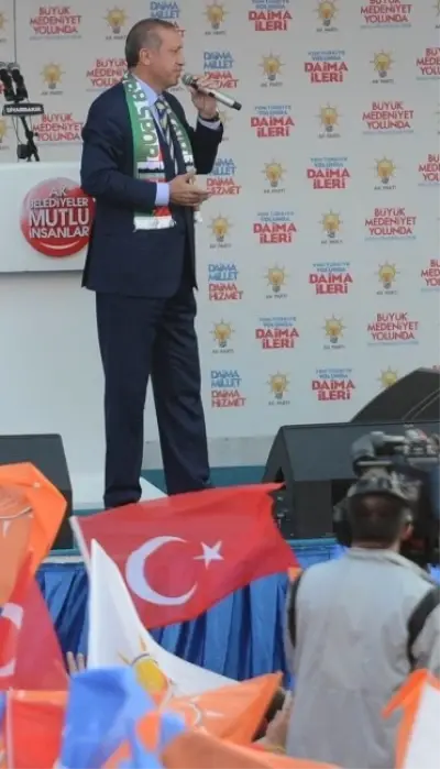 Başbakan Erdoğan Diyarbakır'da Halka Seslendi Başbakan Erdoğan Diyarbakır'da Halka Seslendi