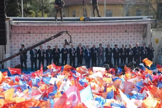 Başbakan Erdoğan Diyarbakır'da Halka Seslendi Başbakan Erdoğan Diyarbakır'da Halka Seslendi