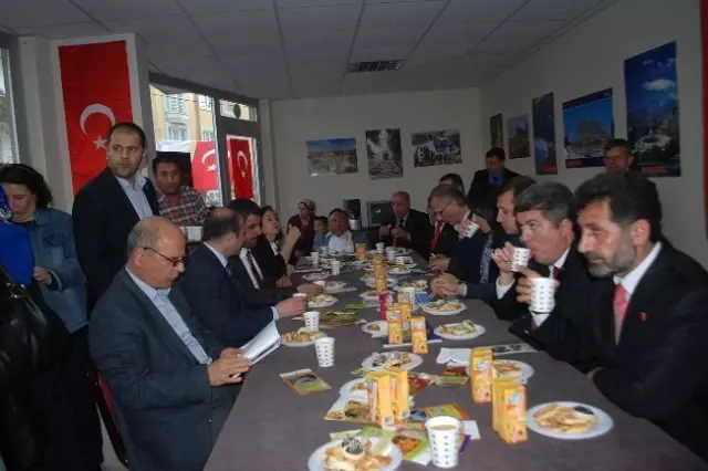Amasyalılar, Çerkezköy'de Dernek Çatısı Altında Buluştu Amasyalılar, Çerkezköy'de Dernek Çatısı Altında Buluştu