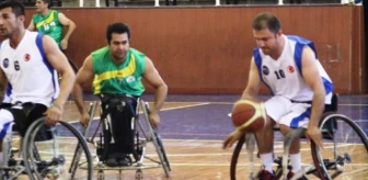 Engelli Basketbolcular Ayakta Alkışlanıyor