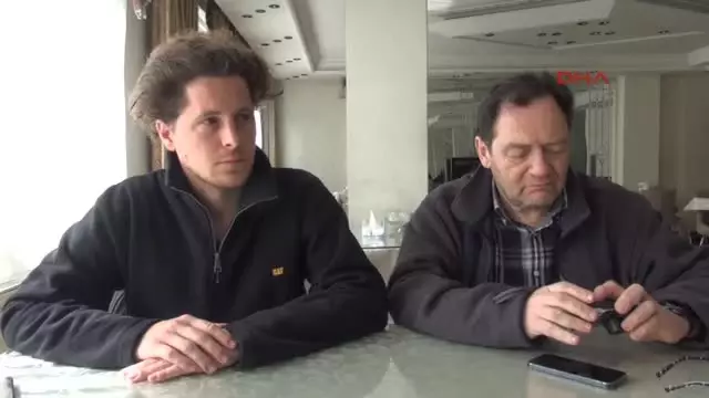 Fransız Yeşiller Partisi Üyesi, Sandık Başında Polis ve Jandarmanın Silahlı Olmasını Eleştirdi Fransız Yeşiller Partisi Üyesi, Sandık Başında Polis ve Jandarmanın Silahlı Olmasını Eleştirdi
