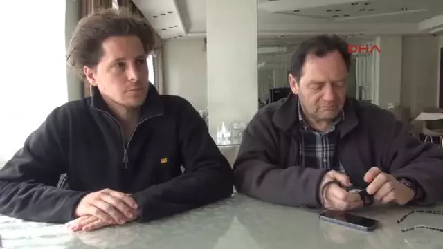 Fransız Yeşiller Partisi Üyesi, Sandık Başında Polis ve Jandarmanın Silahlı Olmasını Eleştirdi Fransız Yeşiller Partisi Üyesi, Sandık Başında Polis ve Jandarmanın Silahlı Olmasını Eleştirdi