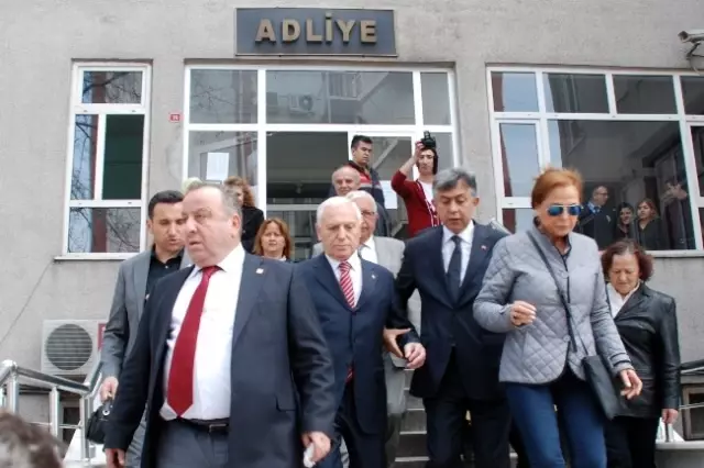 Haberal ve Köktürk Seçimlere İtiraz İçin Ereğli'de Haberal ve Köktürk Seçimlere İtiraz İçin Ereğli'de