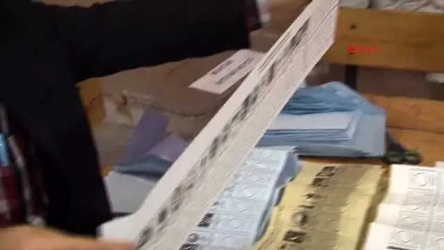 Sav'da Oylar Sayılınca Başkan Değişti Sav'da Oylar Sayılınca Başkan Değişti