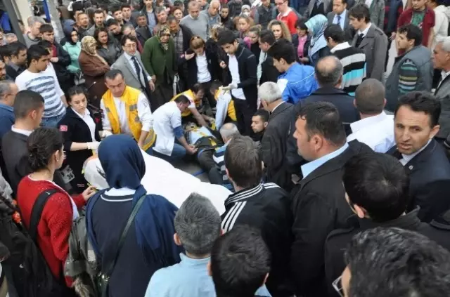 Motosikletin Çarptığı Yaşlı Adam Yaralandı Motosikletin Çarptığı Yaşlı Adam Yaralandı