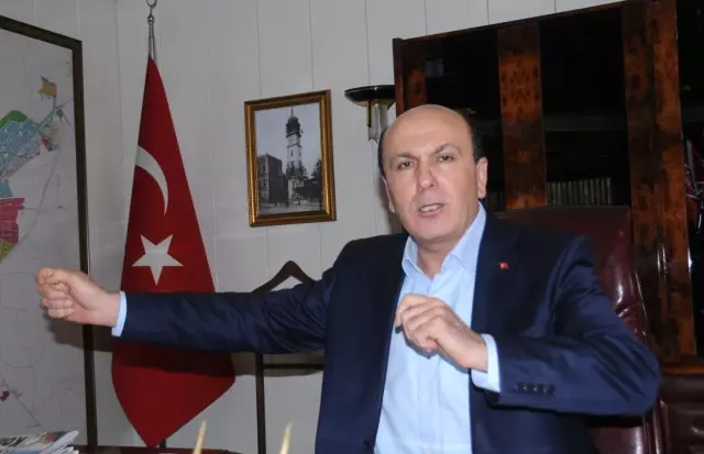 Seçimi Kaybeden Balıkesir Belediye Başkan Ok Veda Etti Seçimi Kaybeden Balıkesir Belediye Başkan Ok Veda Etti