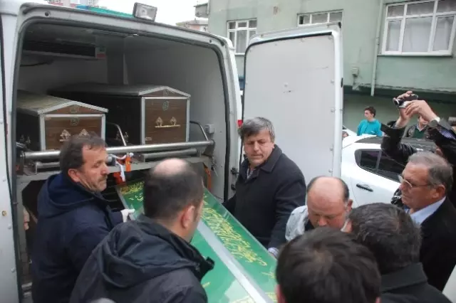 Kdz. Ereğli'deki Cinnetin Ardından Cenazeler Morga Kaldırıldı