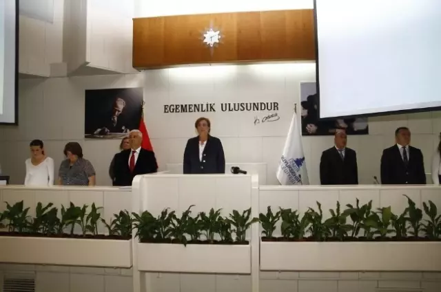 Konak'ta İşaret Dilli İlk Meclis