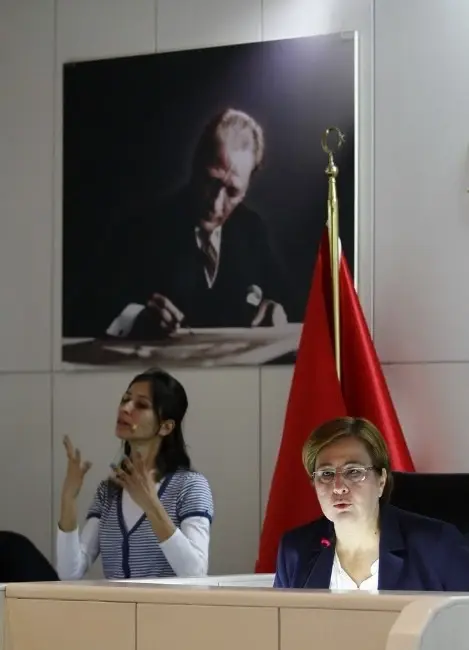 Konak'ta İlk Meclis Toplandı