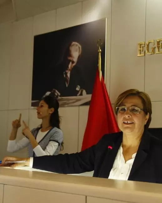 Konak'ta İlk Meclis Toplandı