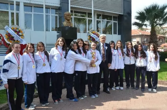 Akhisar'da Polis Teşkilatı'nın 169.kuruluşu Kutlandı Akhisar'da Polis Teşkilatı'nın 169.kuruluşu Kutlandı