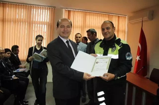 Fethiye'de Başarılı Polisler Ödüllendirildi