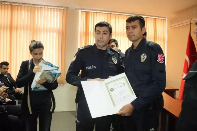 Fethiye'de Başarılı Polisler Ödüllendirildi