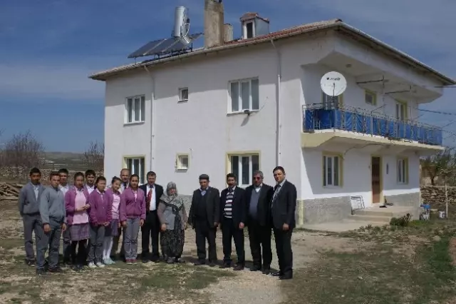 Şehit Düştüğü Günü Unutmadılar