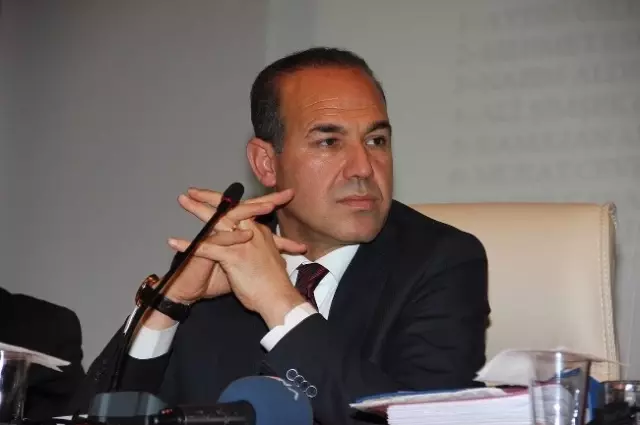 Büyükşehir'de Komisyonlar Belirlendi