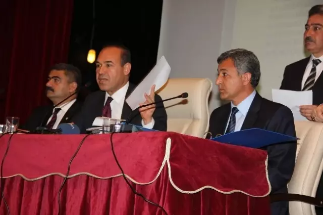 Büyükşehir'de Komisyonlar Belirlendi