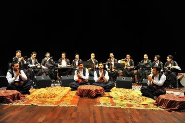 SAÜ'de Sıra Gecesi Düzenlendi SAÜ'de Sıra Gecesi Düzenlendi