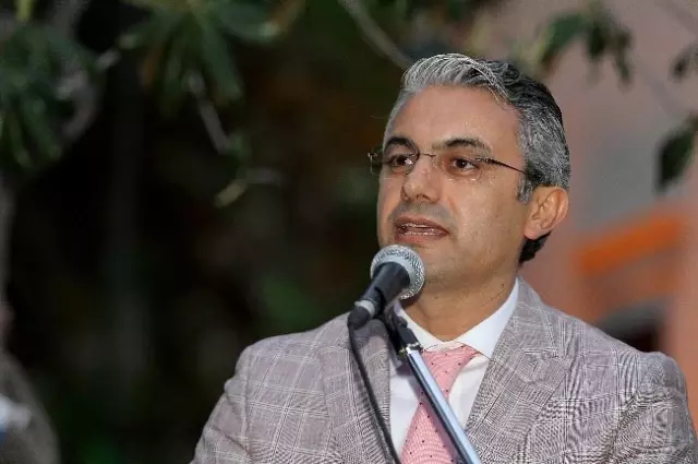 23 Nisan Coşkusu Karşıyaka'yı Sardı 23 Nisan Coşkusu Karşıyaka'yı Sardı
