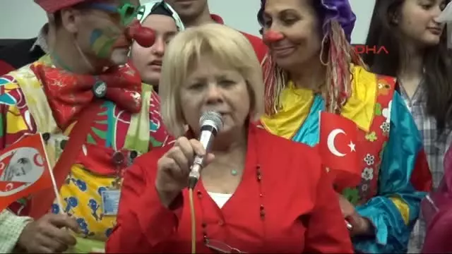 Hasta Çocuklara 23 Nisan Eğlencesi