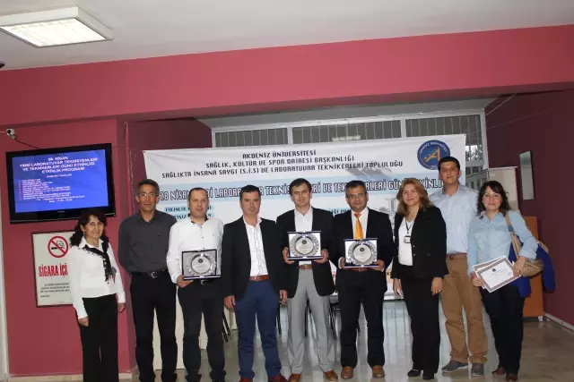 Laboratuvar Teknikerleri: Hizmet Vermede Temel İlkemiz İnsana Saygı Laboratuvar Teknikerleri: Hizmet Vermede Temel İlkemiz İnsana Saygı