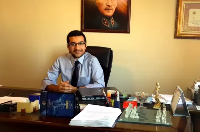 Batur: Polis Adayı Üniversite Mezunlarının Mağduriyeti Hukukla Bağdaşmıyor Batur: Polis Adayı Üniversite Mezunlarının Mağduriyeti Hukukla Bağdaşmıyor